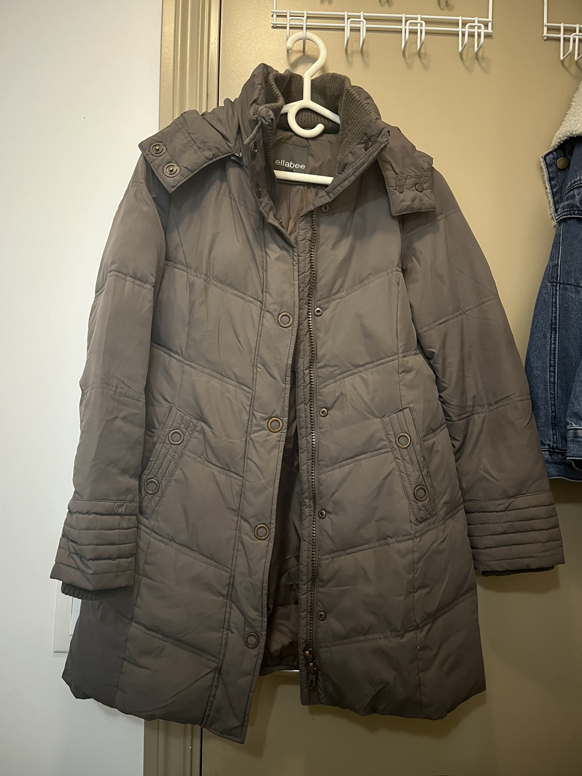 Ellabee Puffer Jacket Womens thumbnail