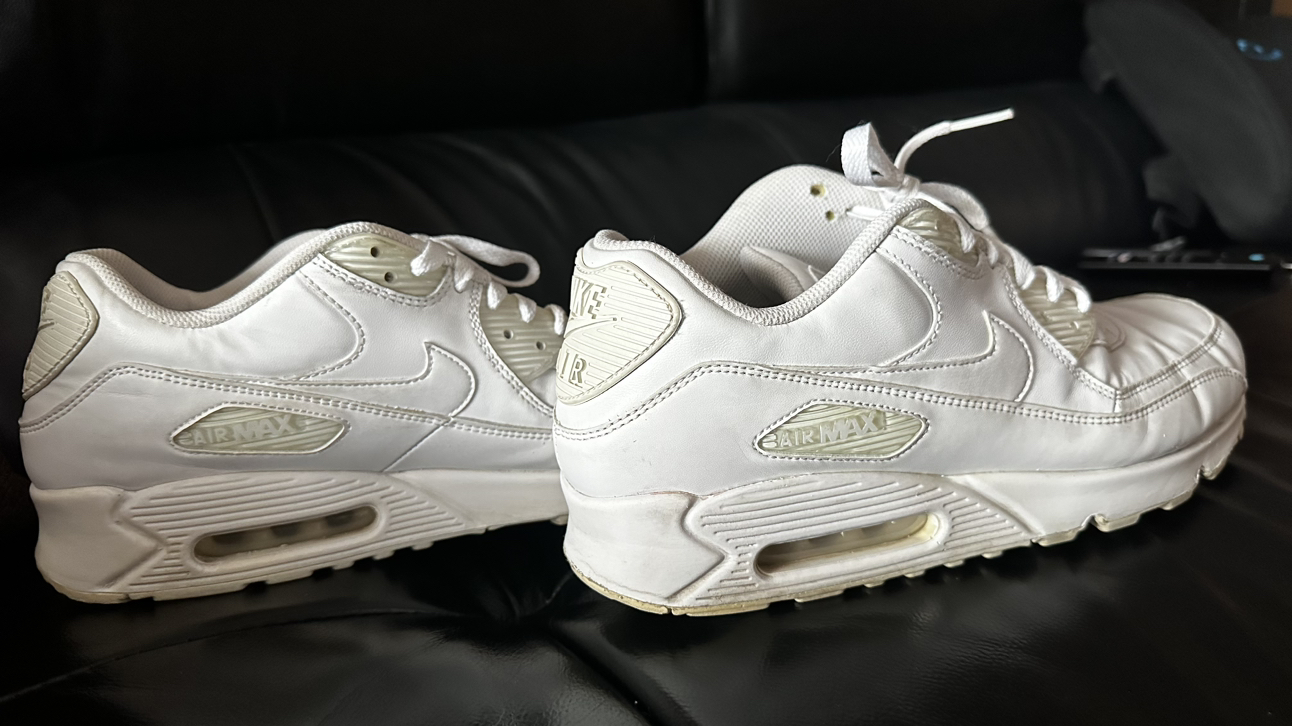 NIKE AIR MAX 90 trainers triple white leather image indicator(3)