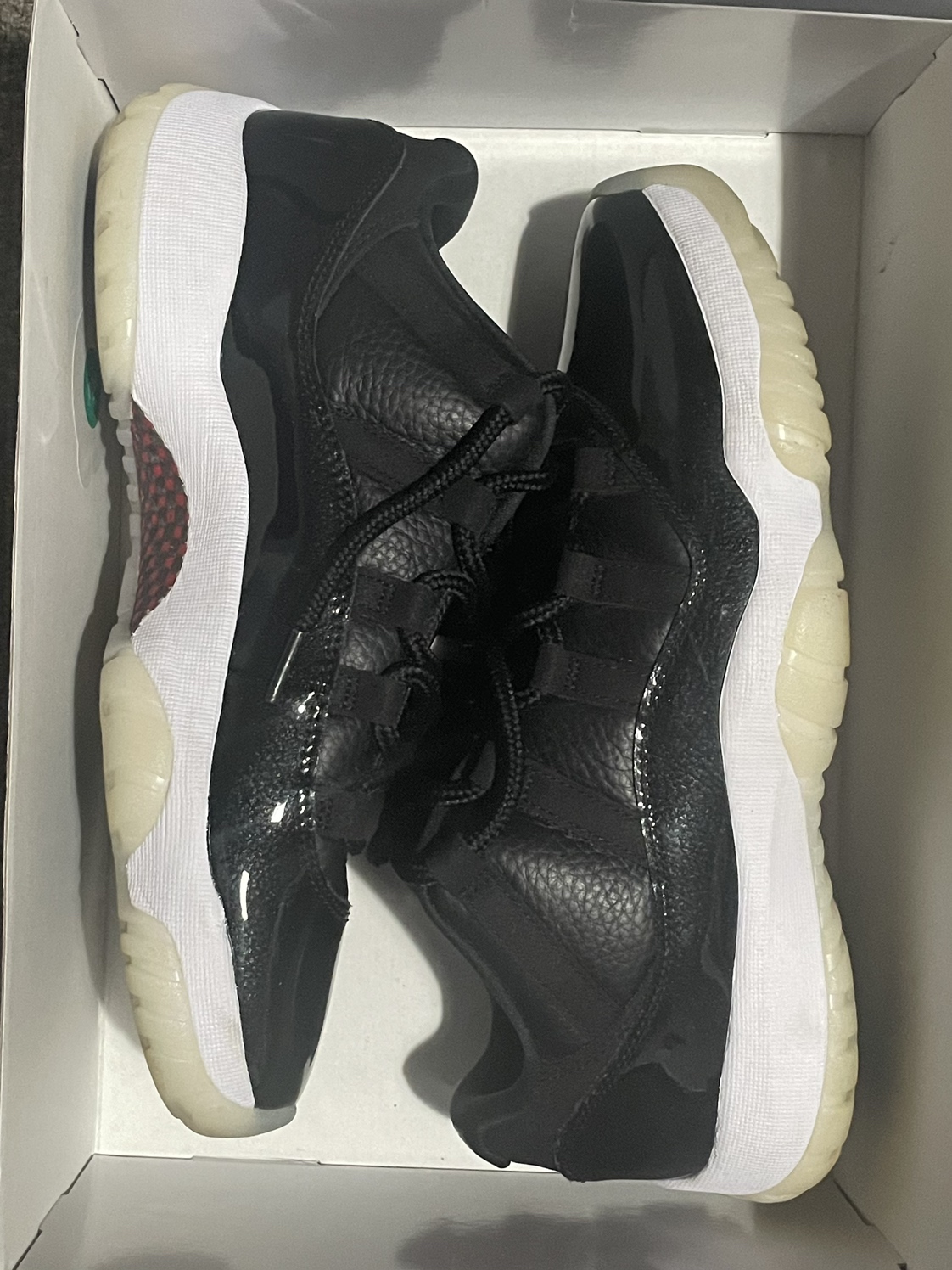 Air Jordan 11 Retro Low Size 9.5 - photo 2