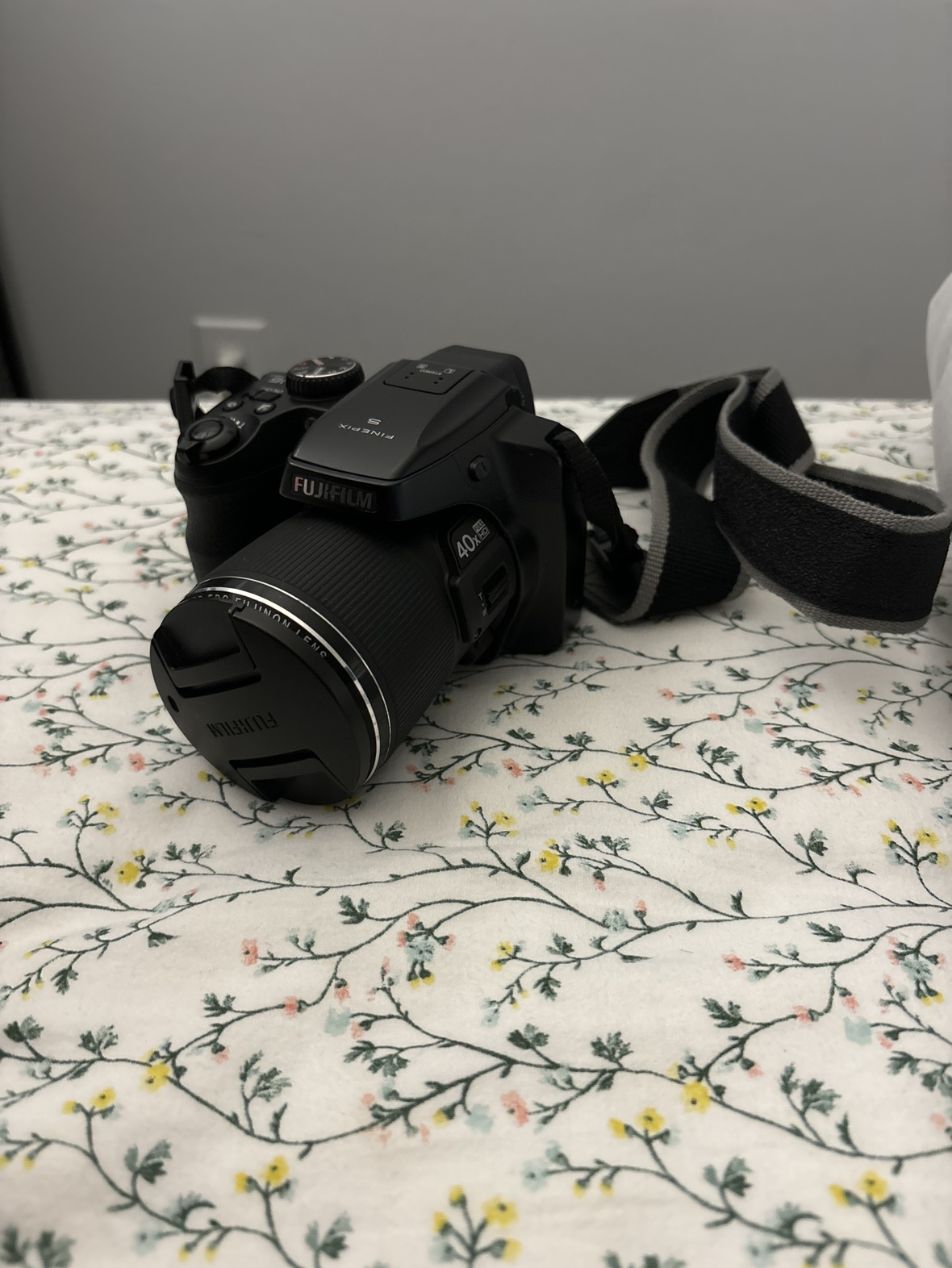 Fujifilm Finepix S8200 thumbnail