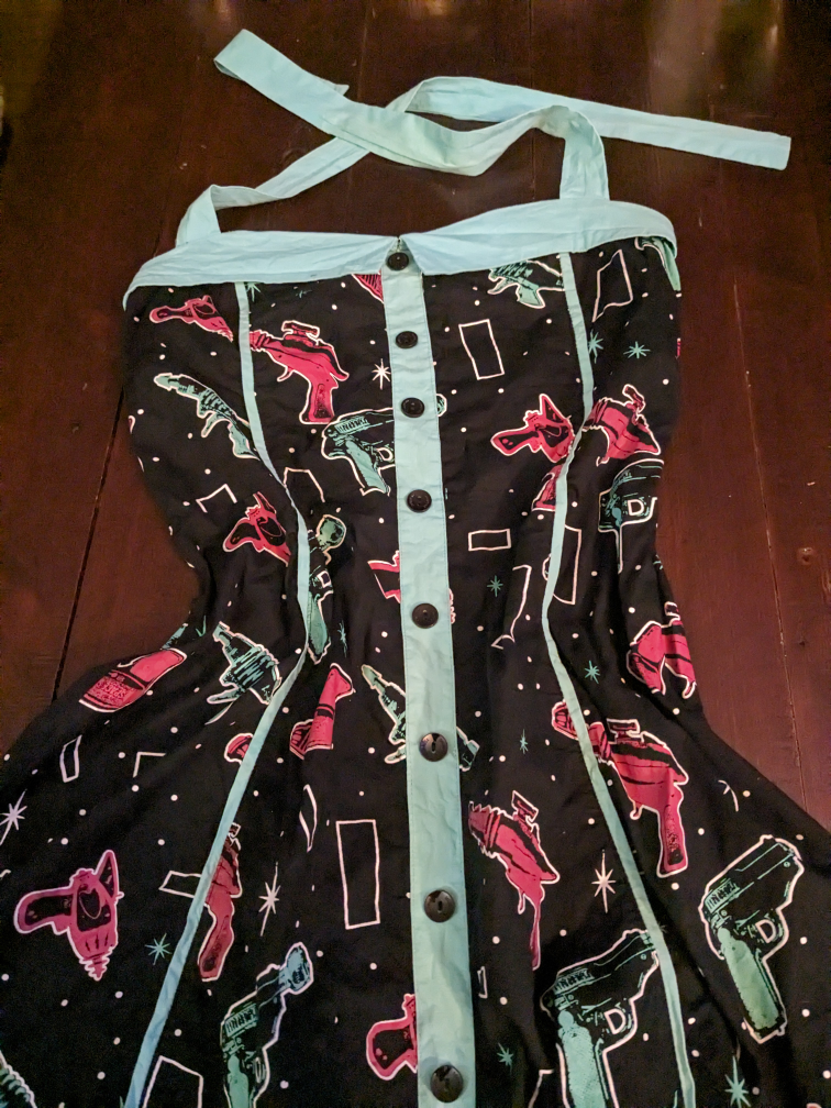 XXL - Sourpuss pinup dress with ray gun print thumbnail