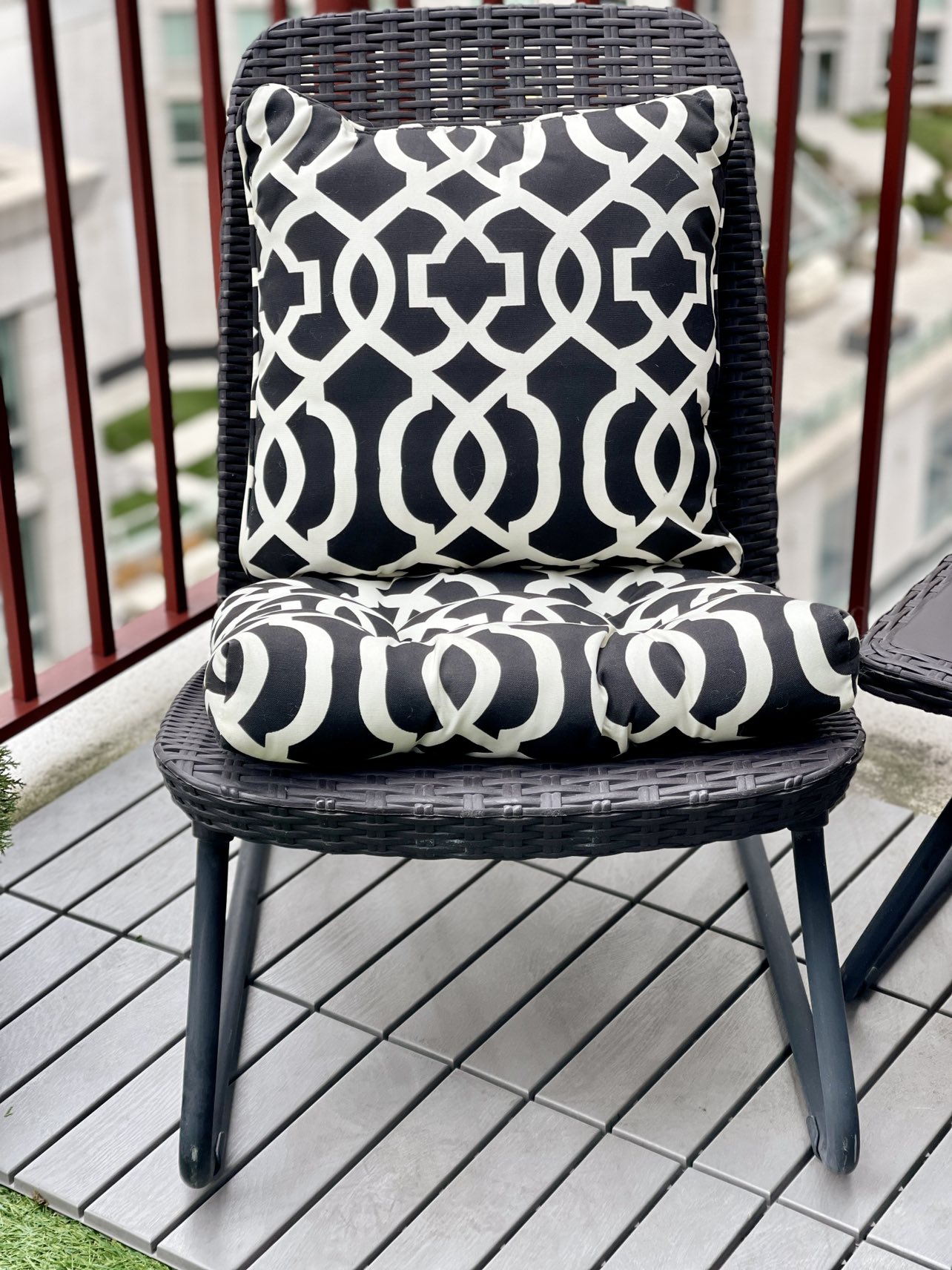 Keter Weatherproof Weather resistant Outdoor Furniture, Cushions image indicator(4)