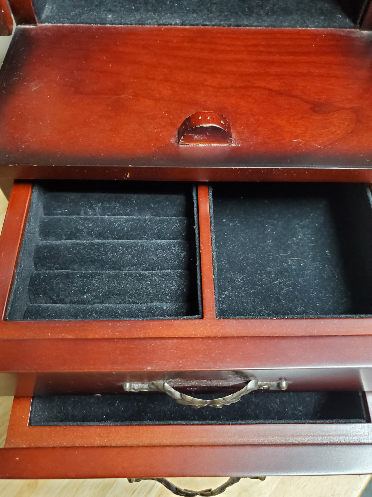Bombay Wooden Jewelry Box image indicator(3)