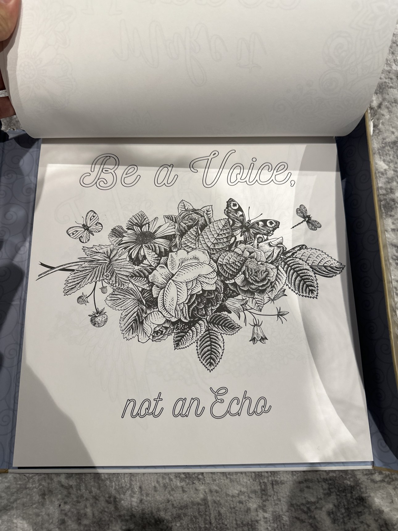 *Unused* Anti-Stress Coloring Book - photo 4