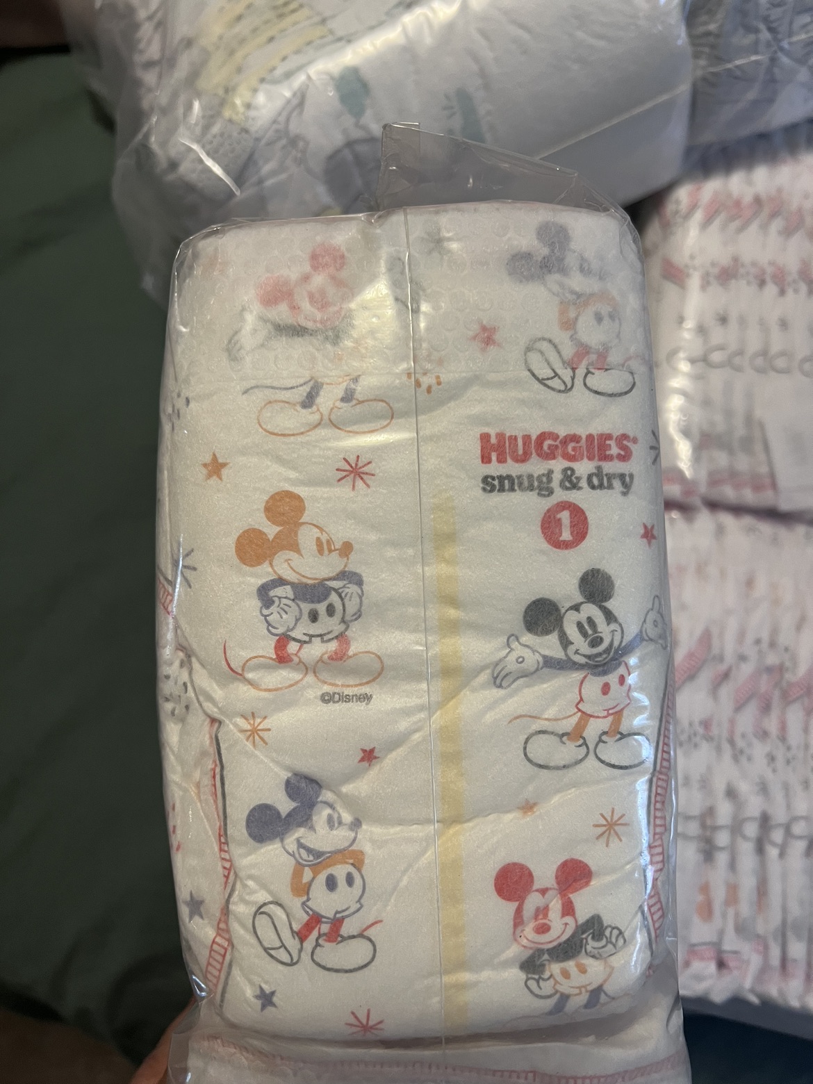 Baby dippers size 1 (100 Huggies - 50 pampers)