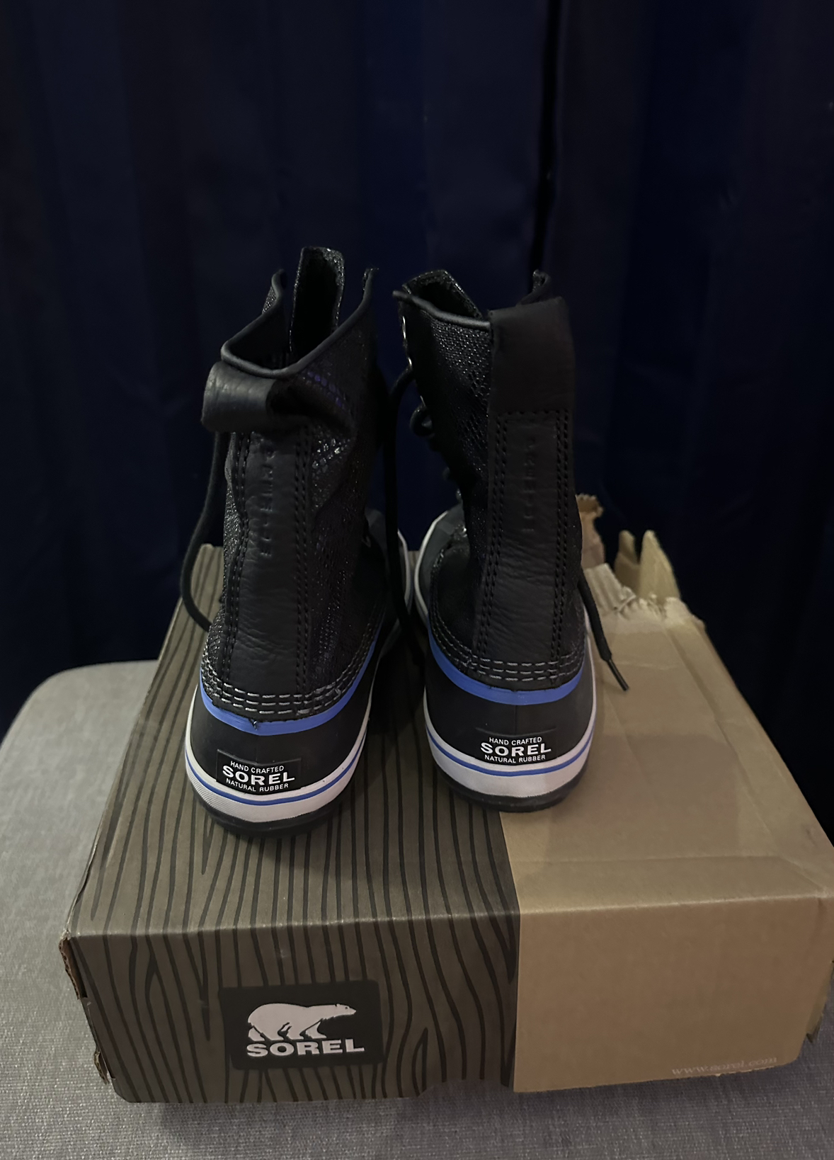 Snow boots size 7.5