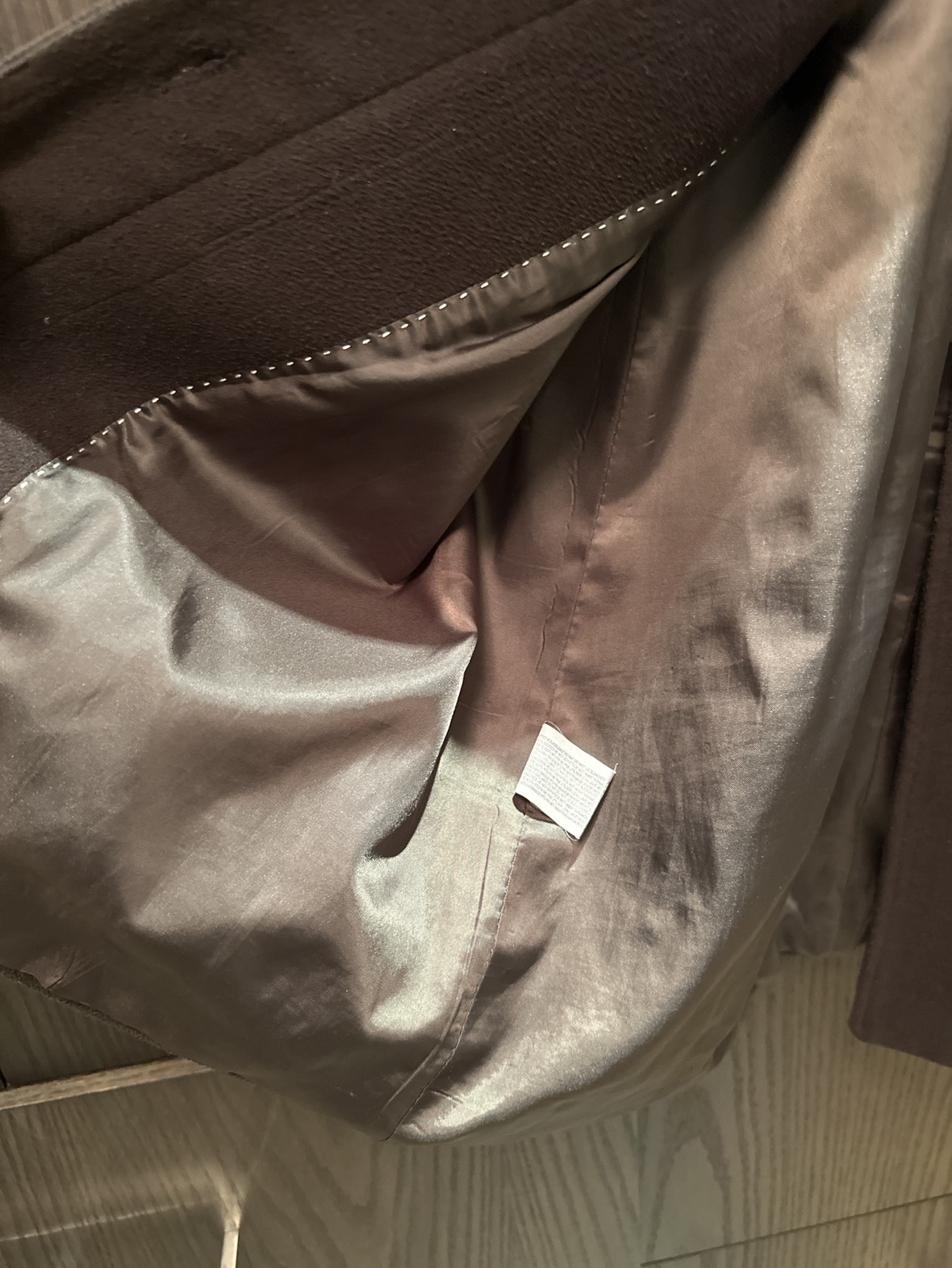 Woman Long brown and creamy color over coat image indicator(5)