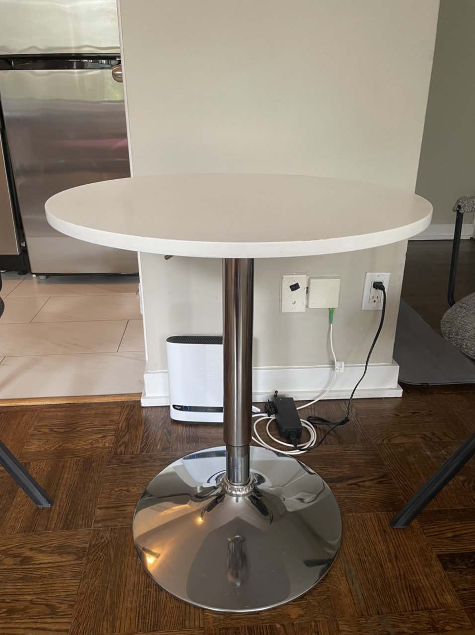 Round white dining or bar table image indicator(2)