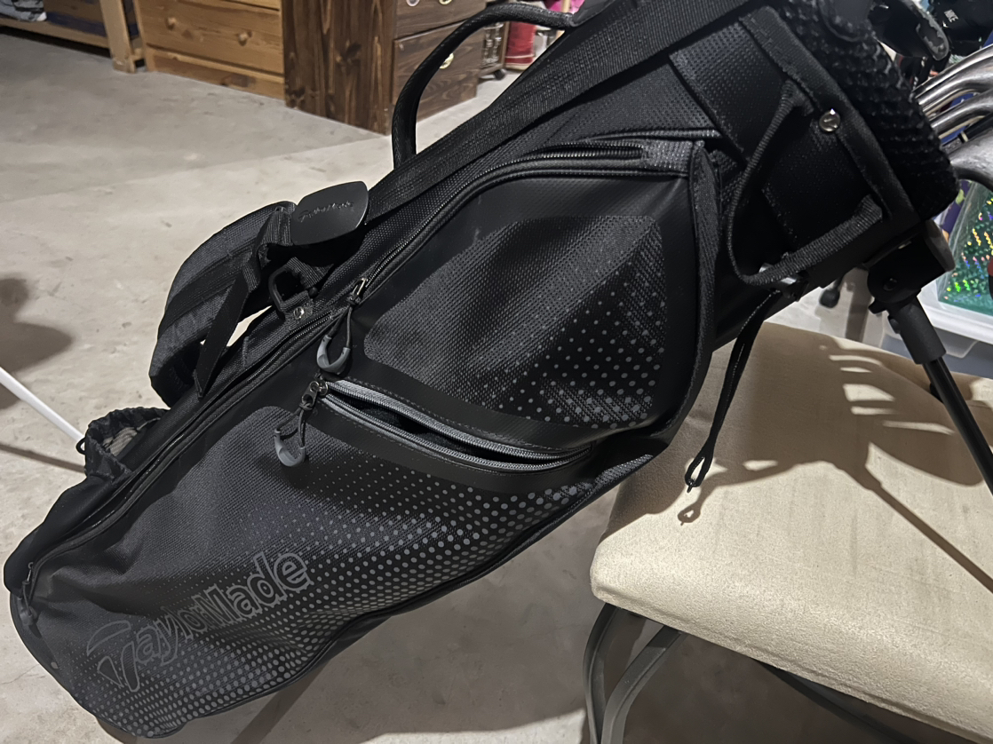 Taylormade golf bag