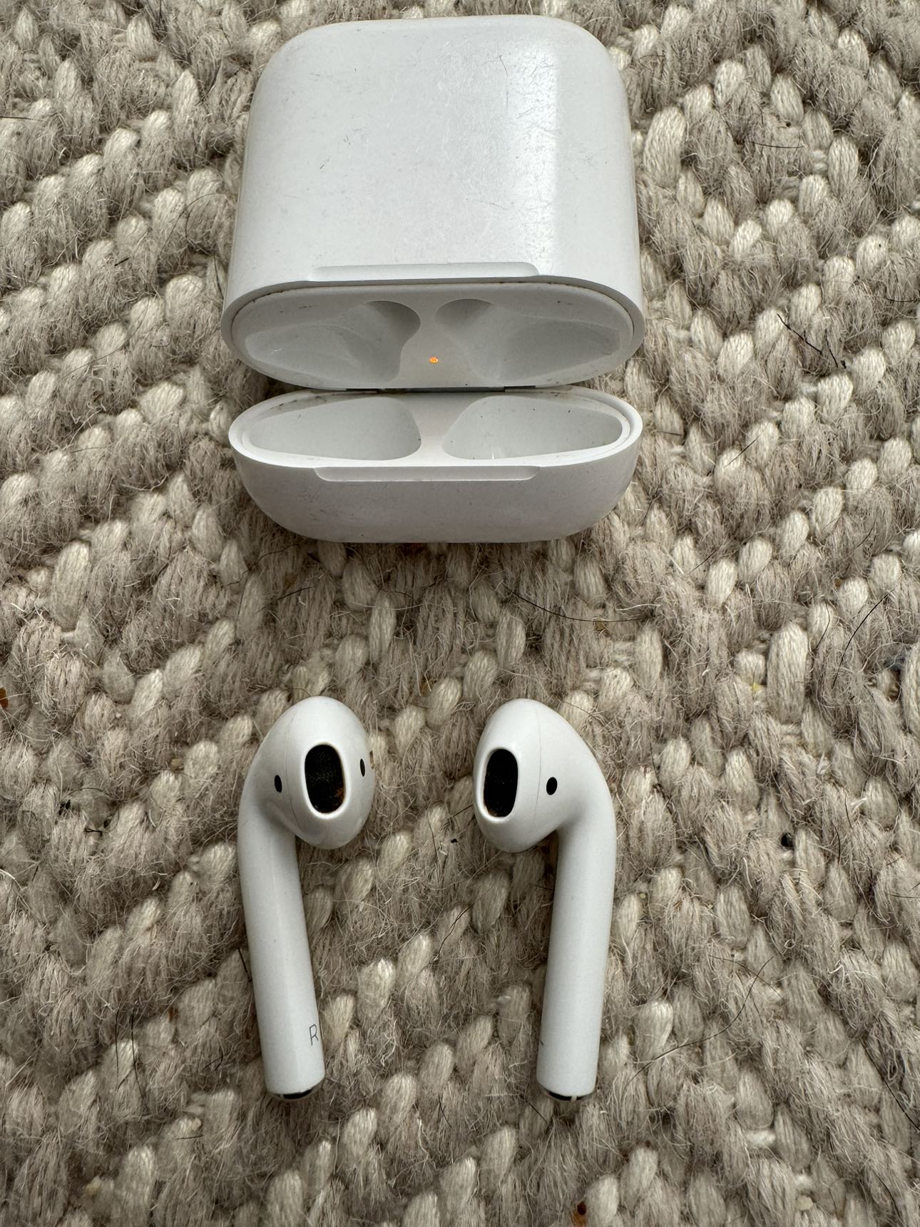 2nd gen AirPods