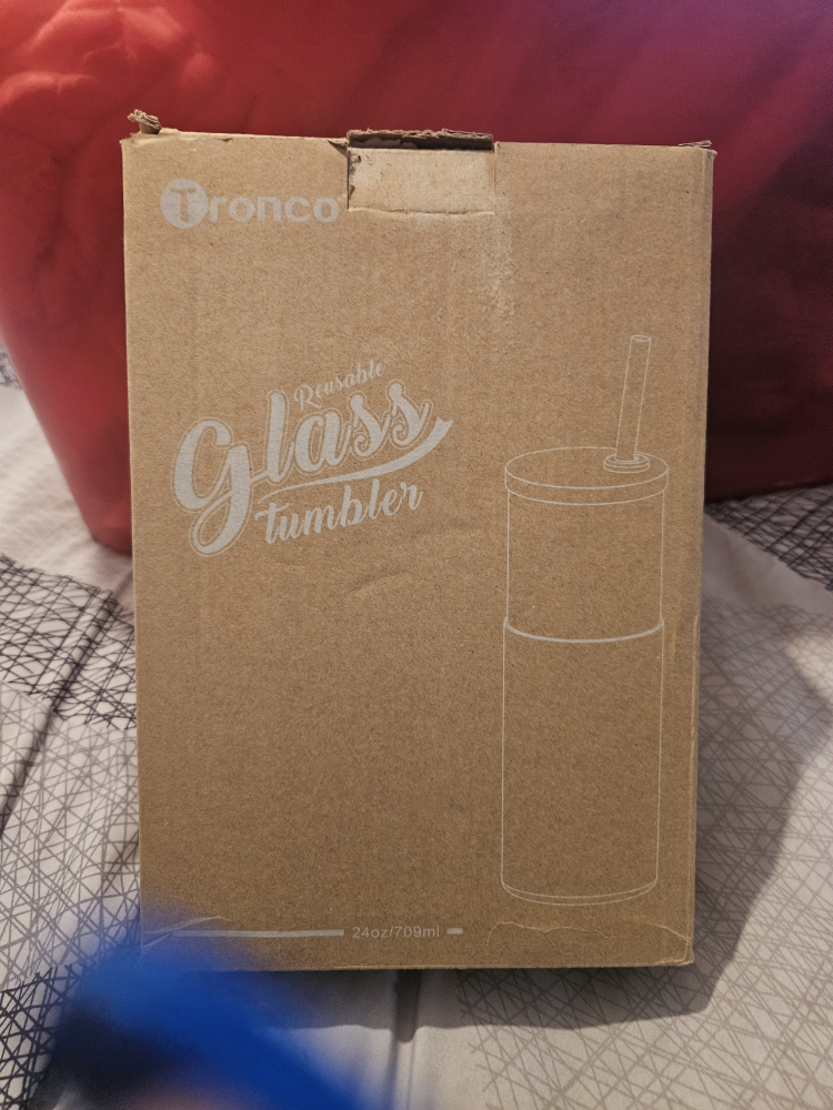 2 glass tumblers with straws 15.00 image indicator(5)