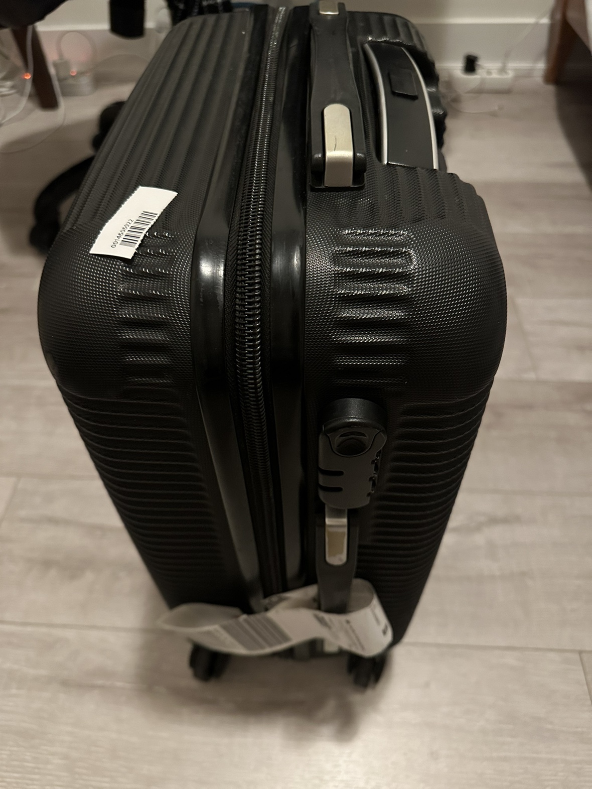 Hand carry baggage - photo 2