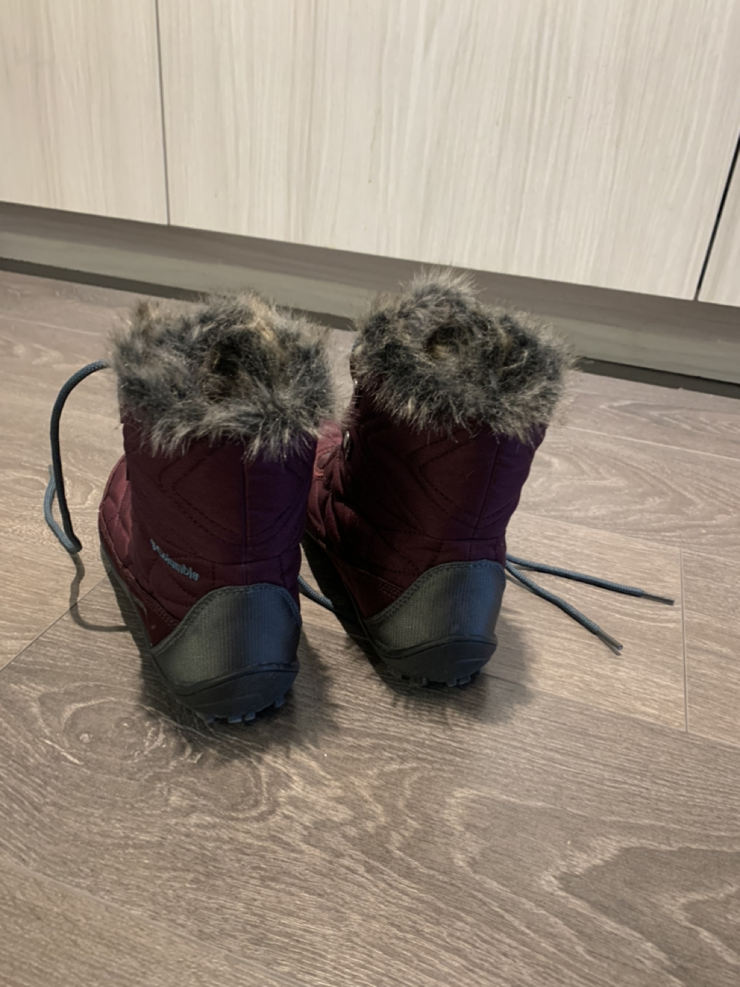 Columbia Women’s Winter Boots size 7.5 - Minx Shorty III - photo 3