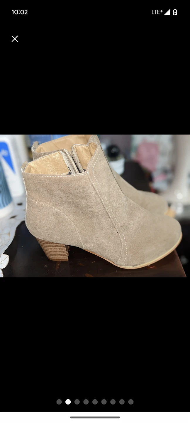 beige ankle Boots thumbnail