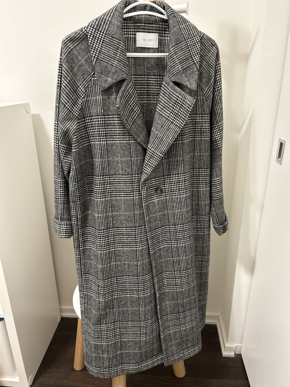 Oak and fort coat thumbnail