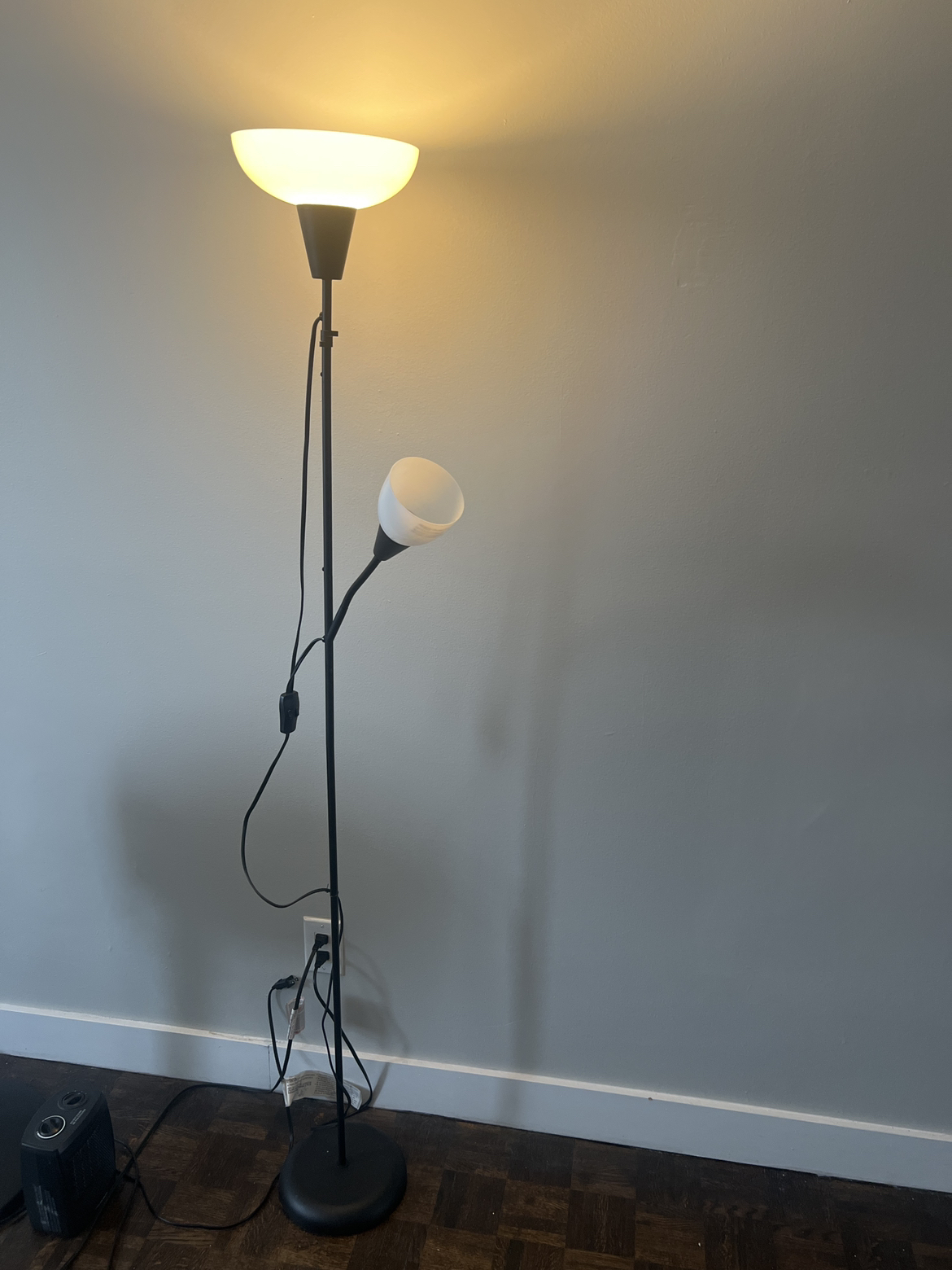 Light Floor uplighter/reading lamp, black/white - photo 2