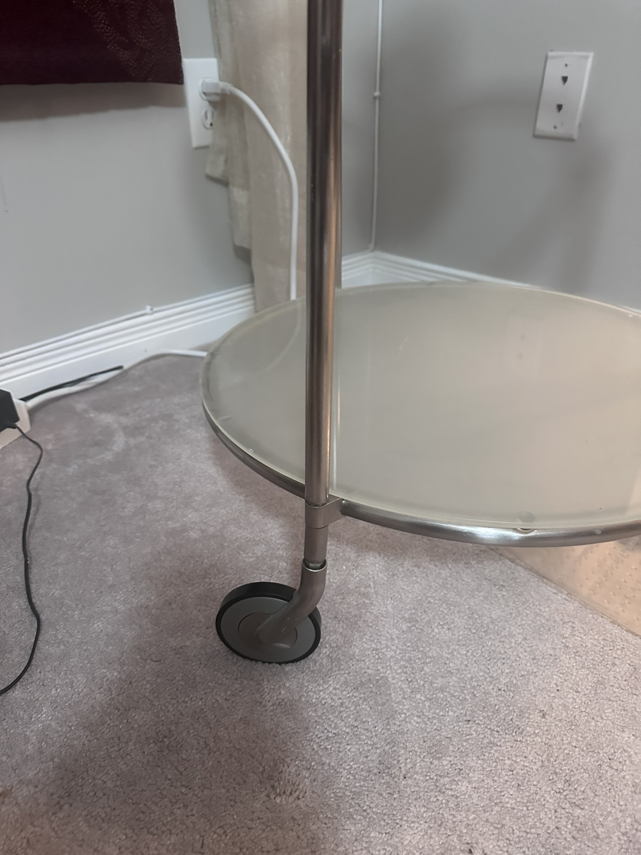 ikea table - photo 4