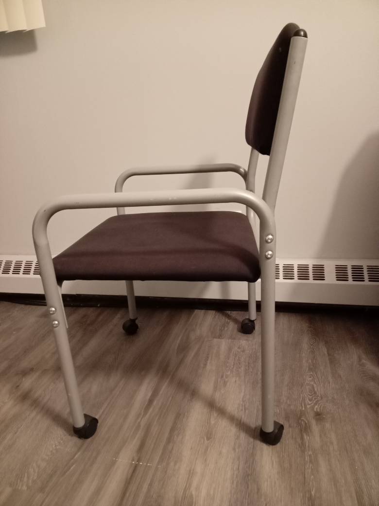 Chair - photo 2