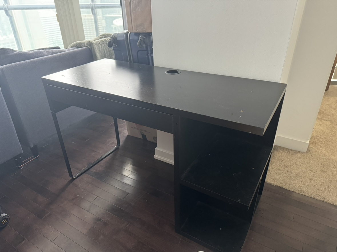 FREE WORK DESK / TABLE thumbnail