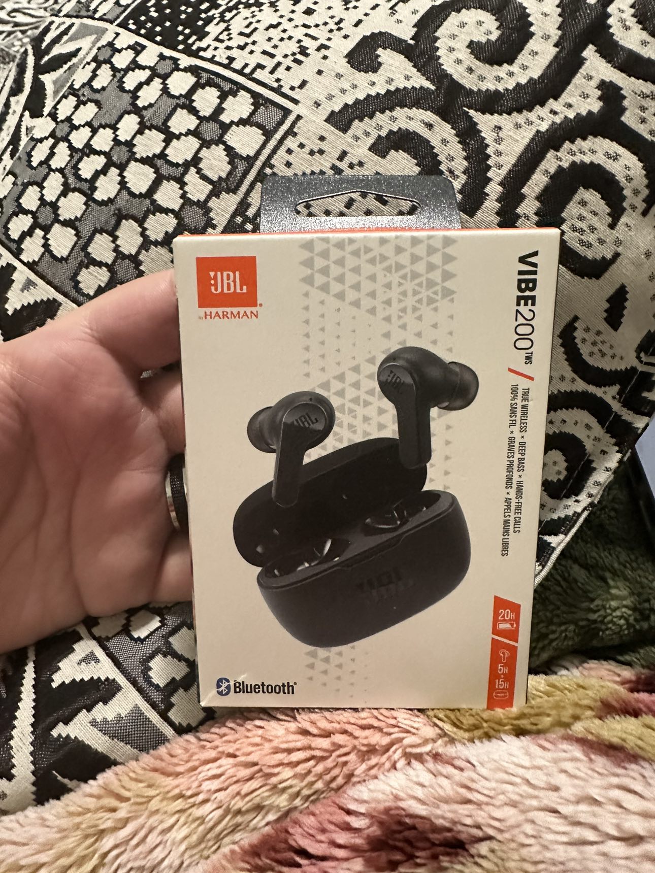 JBL Vibe 200TWS In-Ear Sound Isolating True Wireless Earbuds