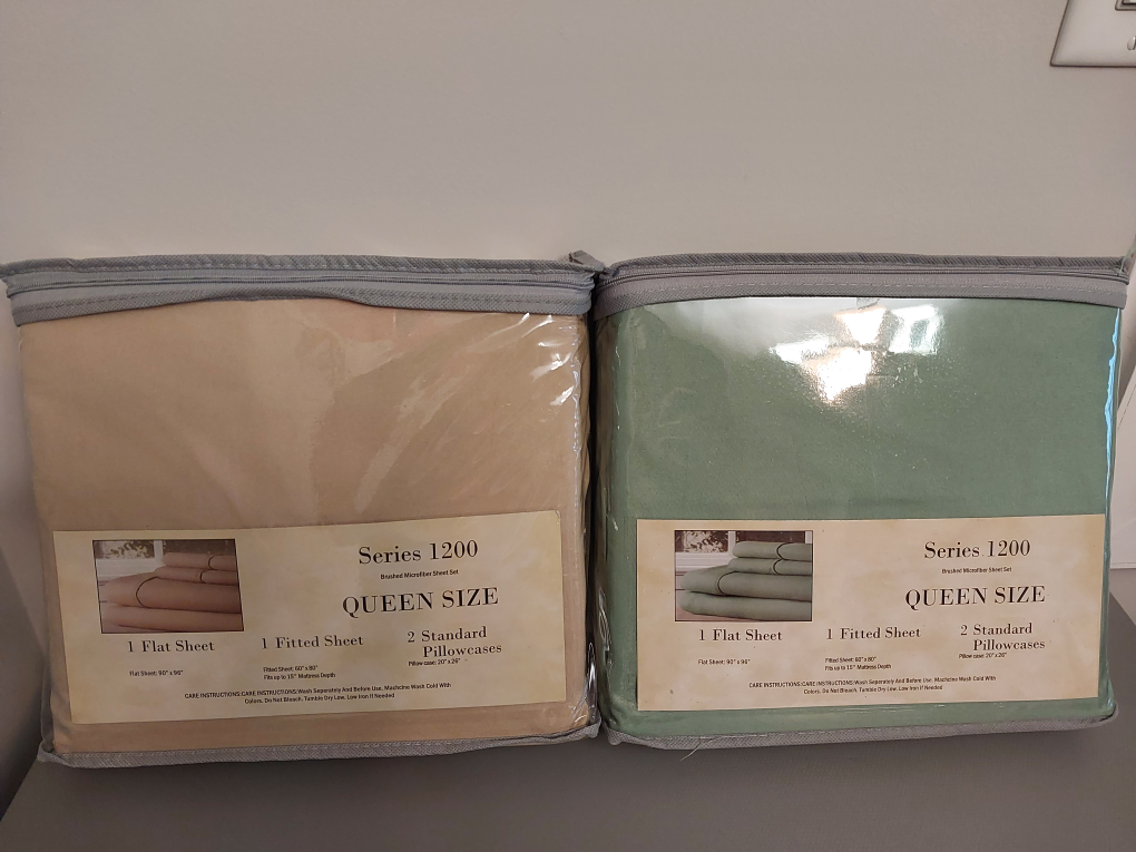 Queen 4 piece sheetsets(unused)