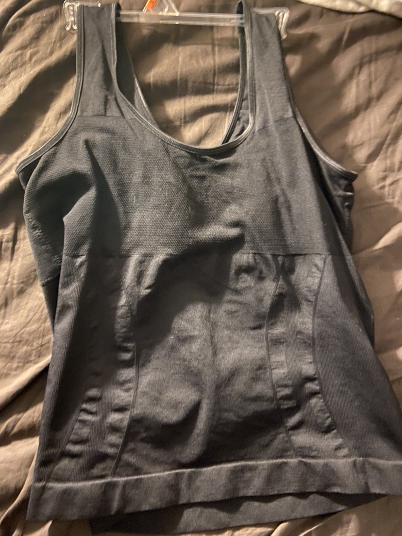 Four women’s XXL/2x tanks (1 shaper v neck & 3 spaghetti) image indicator(5)