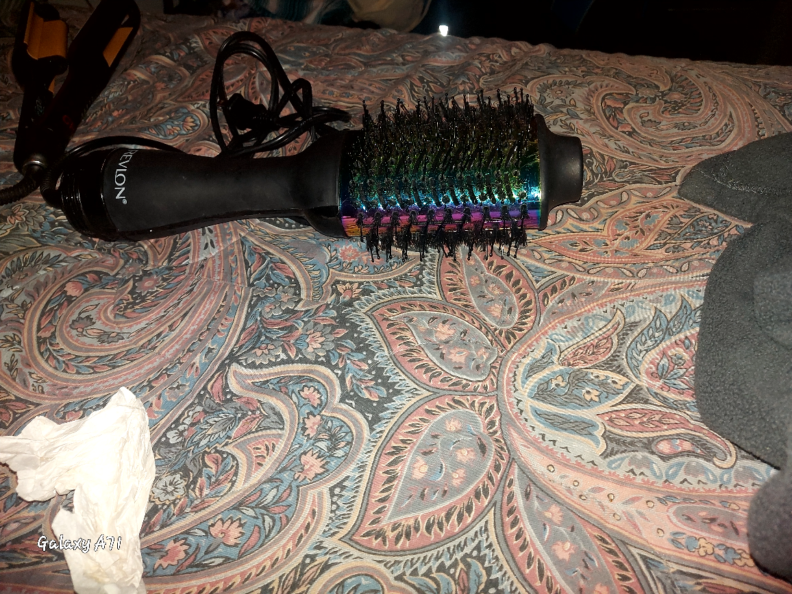 Revlon One-Step Hair Dryer & Volumizer Copper Smooth Edition thumbnail