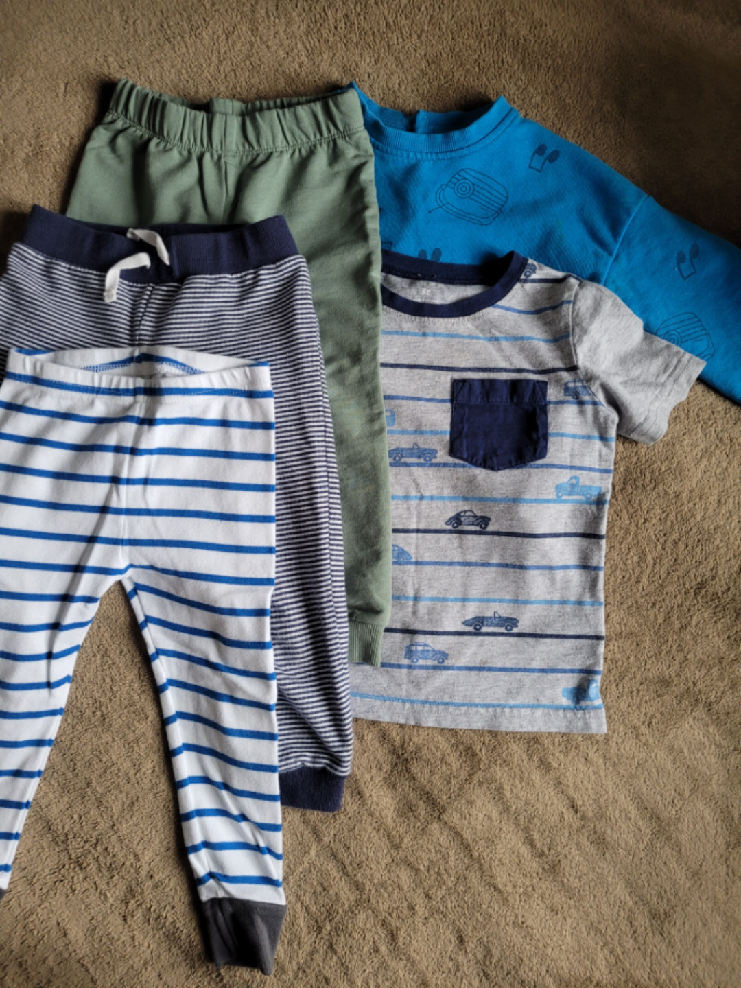 Children's clothing 18-24 months (price for all items)