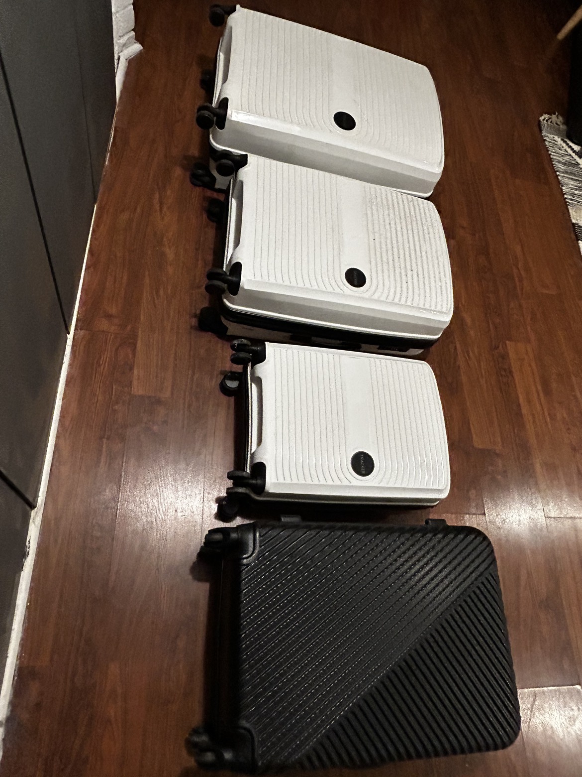 Luggage - photo 3