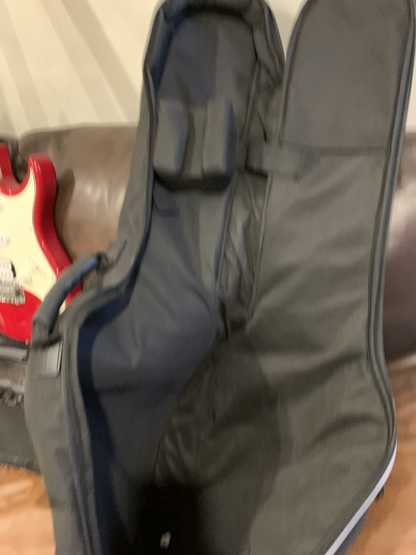 Peavey guitar and amplifier $225 image indicator(8)