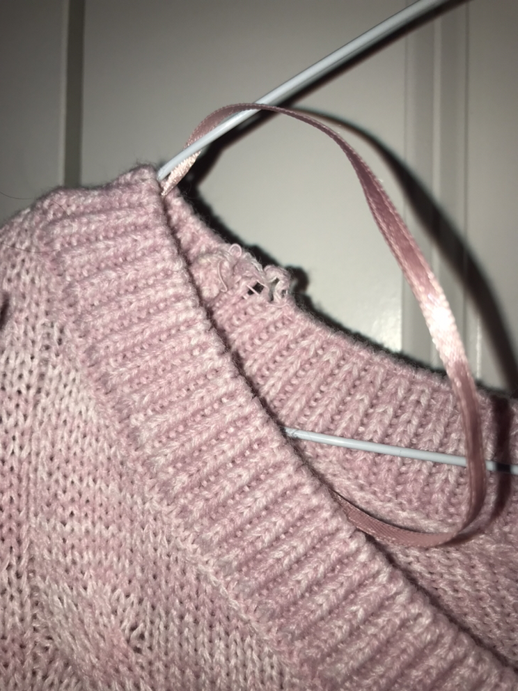 Sweater (GARAGE) image indicator(2)