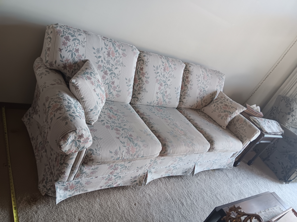 #freecycle, matching couch & chair - photo 3