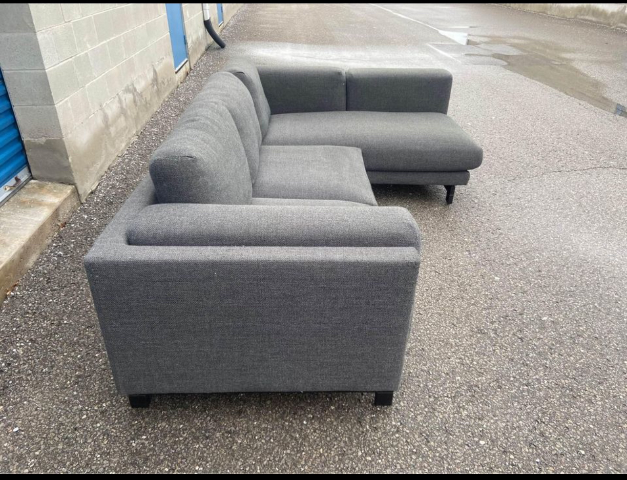 FREE DELIVERY• GREY MODERN UNIQUE SECTIONAL COUCH / SOFA - photo 4