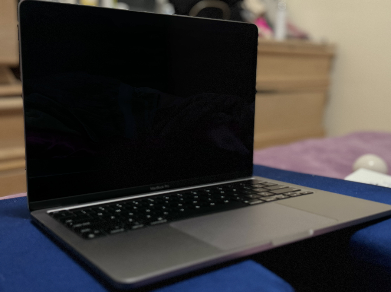 Macbook Pro 2020 ‘13 inch 512gb 8gb Ram - photo 5