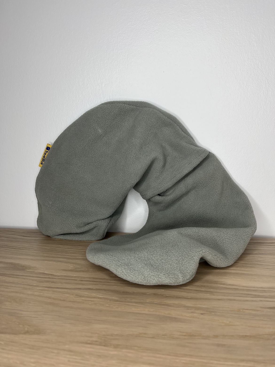 *NEW* INFLATABLE NECK PILLOW thumbnail