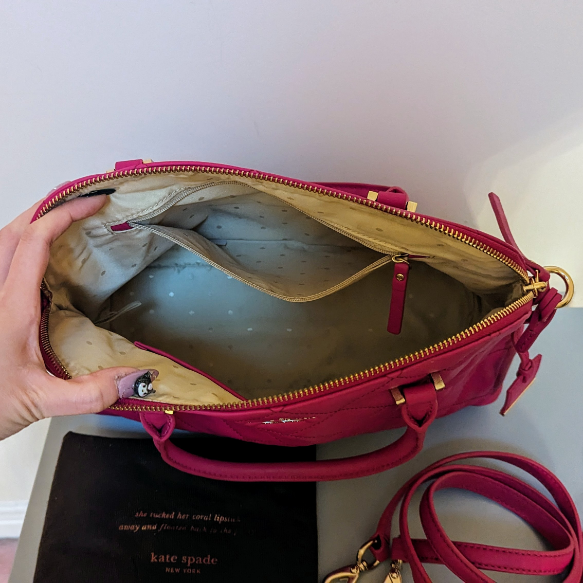 Kate Spade large leather crossbody image indicator(2)