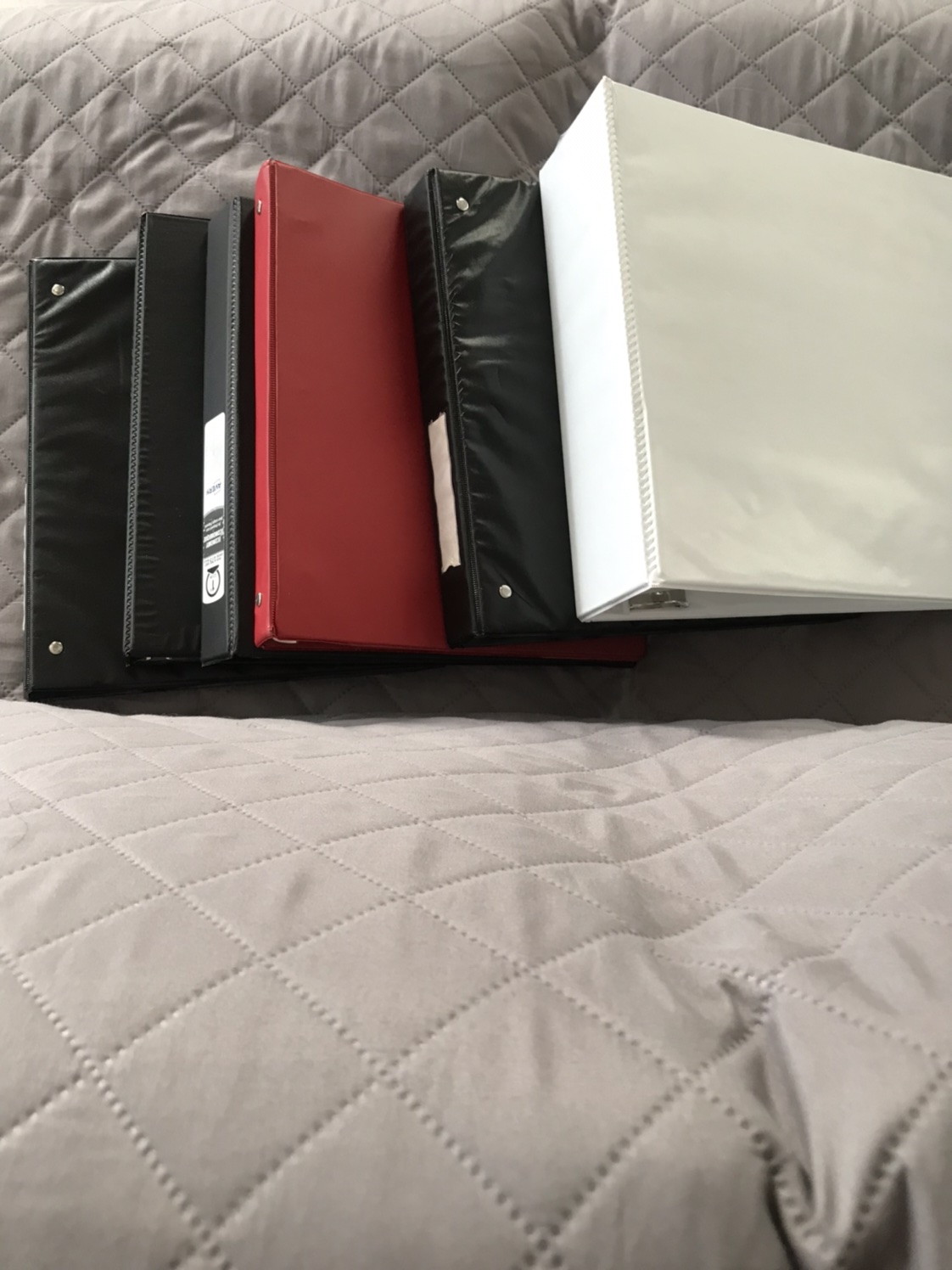 School binders thumbnail
