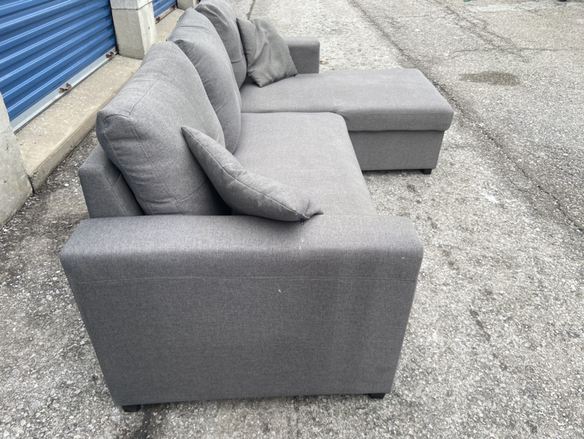FREE DELIVERY• GREY SECTIONAL COUCH / SOFA w/ BED + STORAGE - photo 4