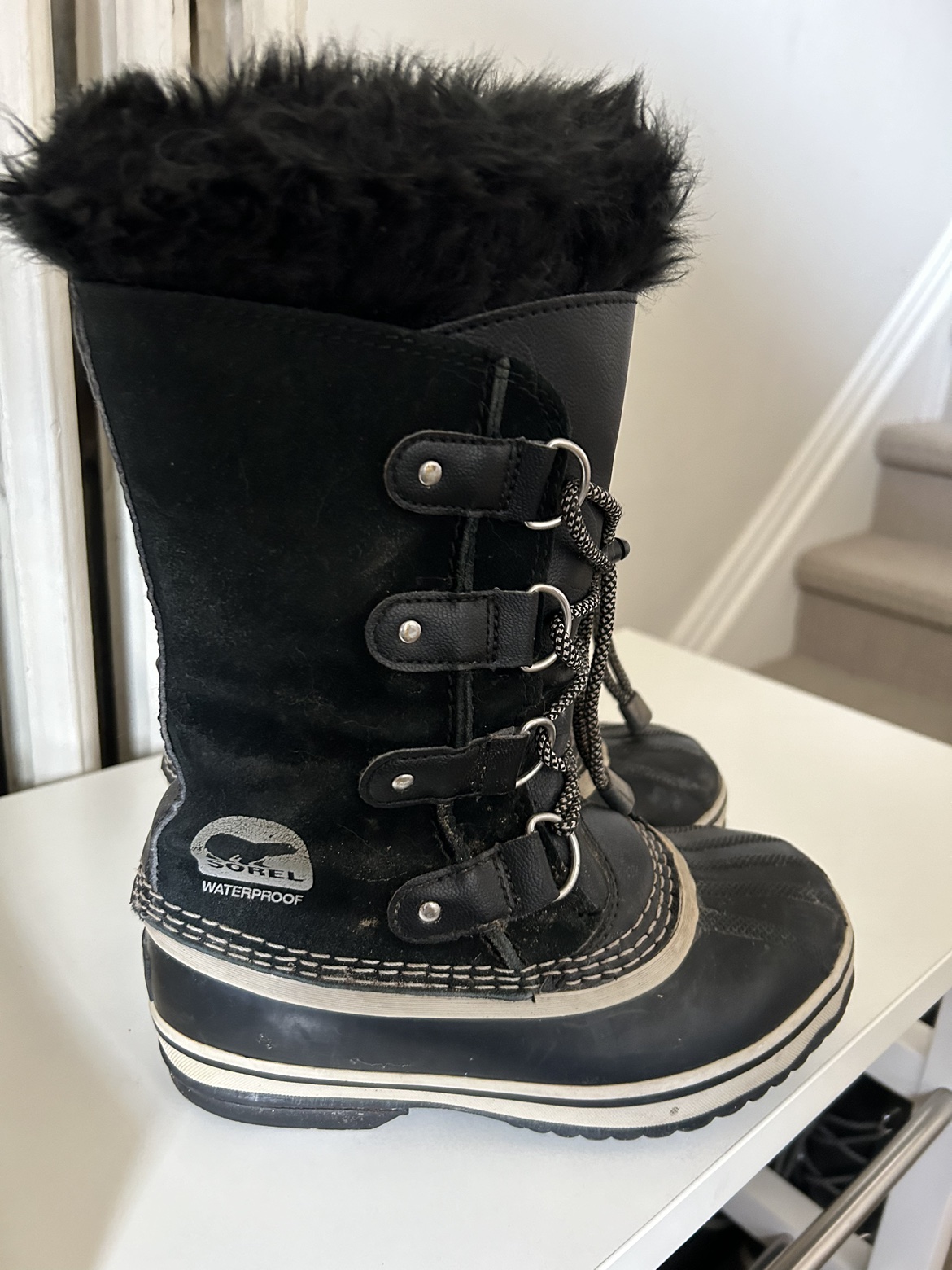 Kids Sorel winter boots size 2