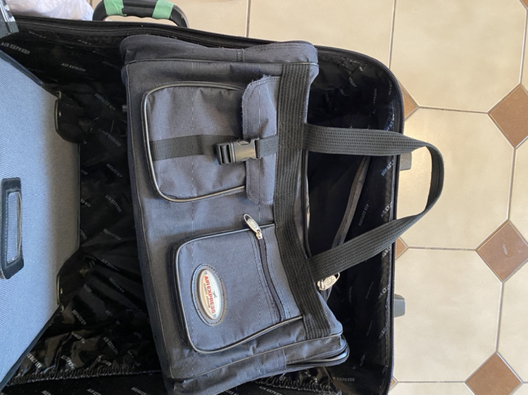 Large suitcase luggage set image indicator(9)