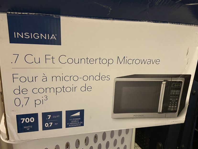Insignia countertop microwave - photo 3