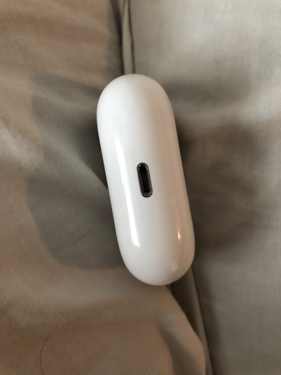 AirPods charger 🌱 image indicator(4)