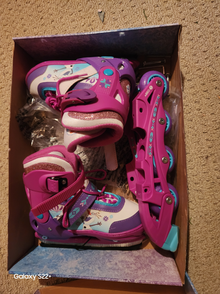 kids size 11 to 2 Rollerblade and skates - photo 2
