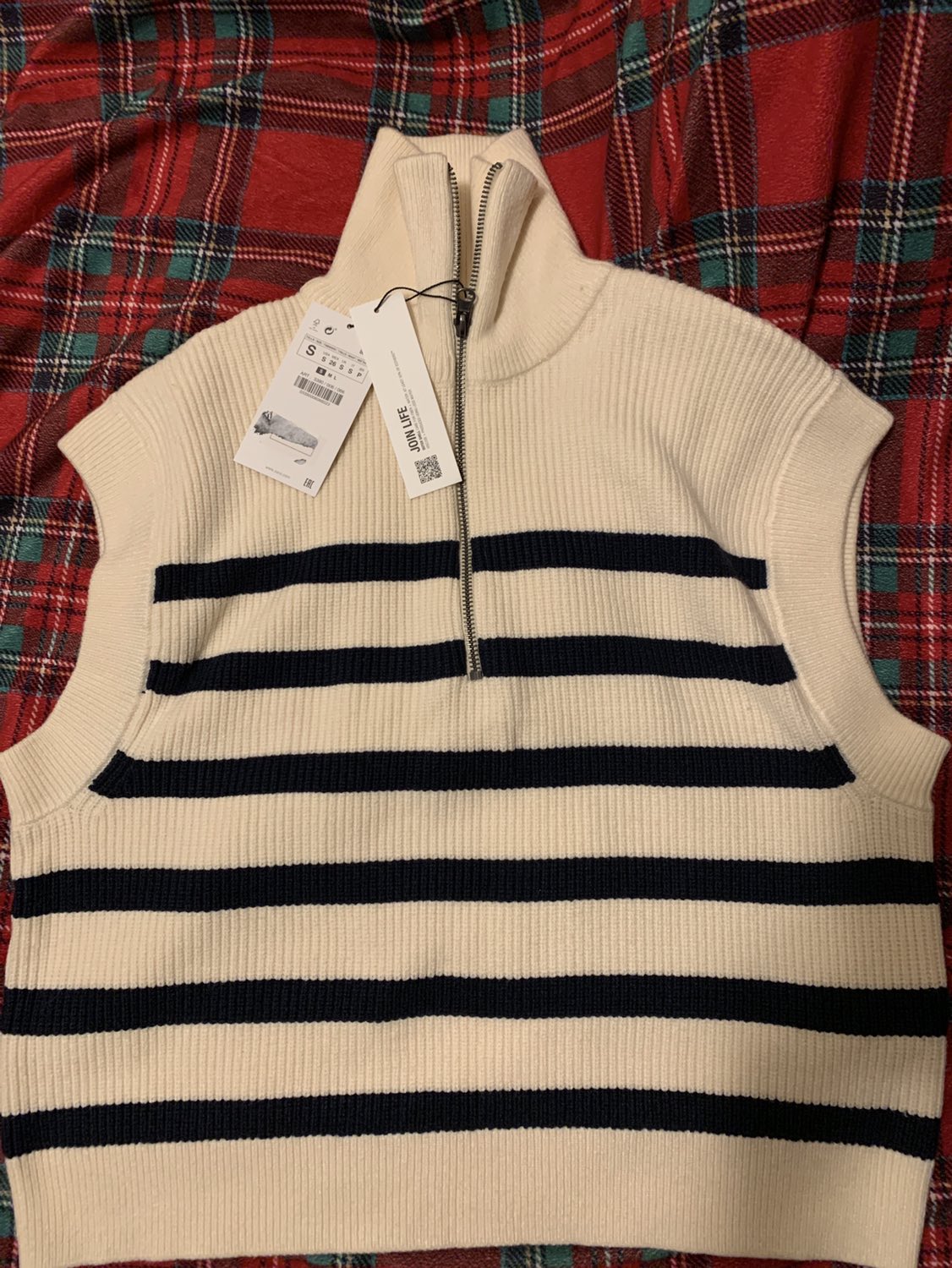 Zara sweater thumbnail