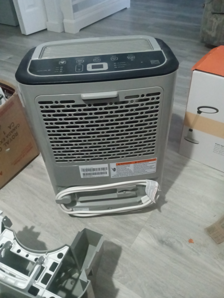 Hisense Dehumidifier - photo 3