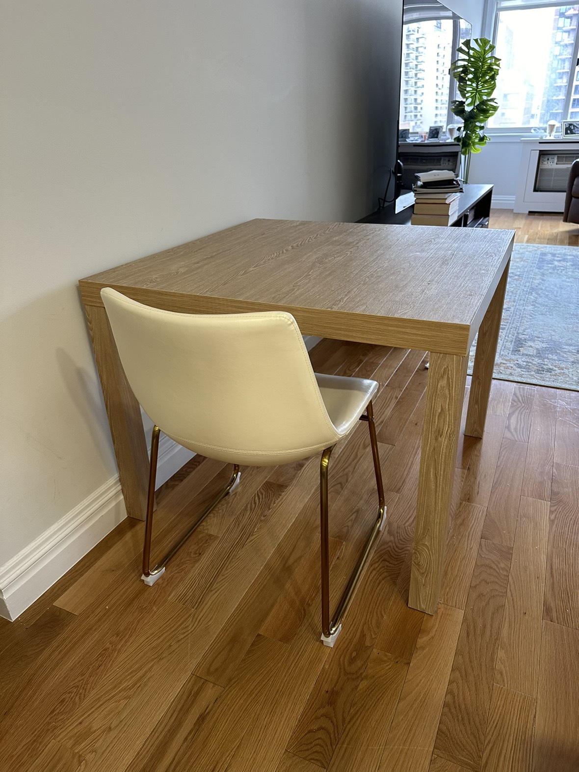 Modern Dining Table - photo 2