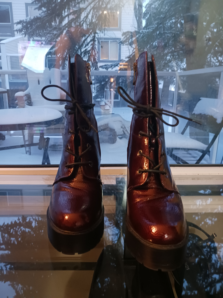 Cute Burgandy Heeled Boots - photo 2