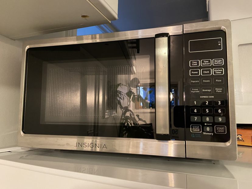 Insignia countertop microwave