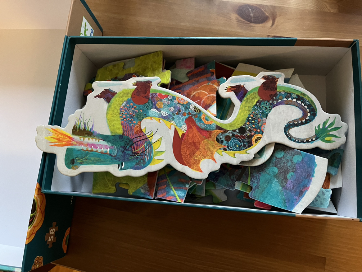 Djeco Leon the Dragon Giant floor puzzle image indicator(4)