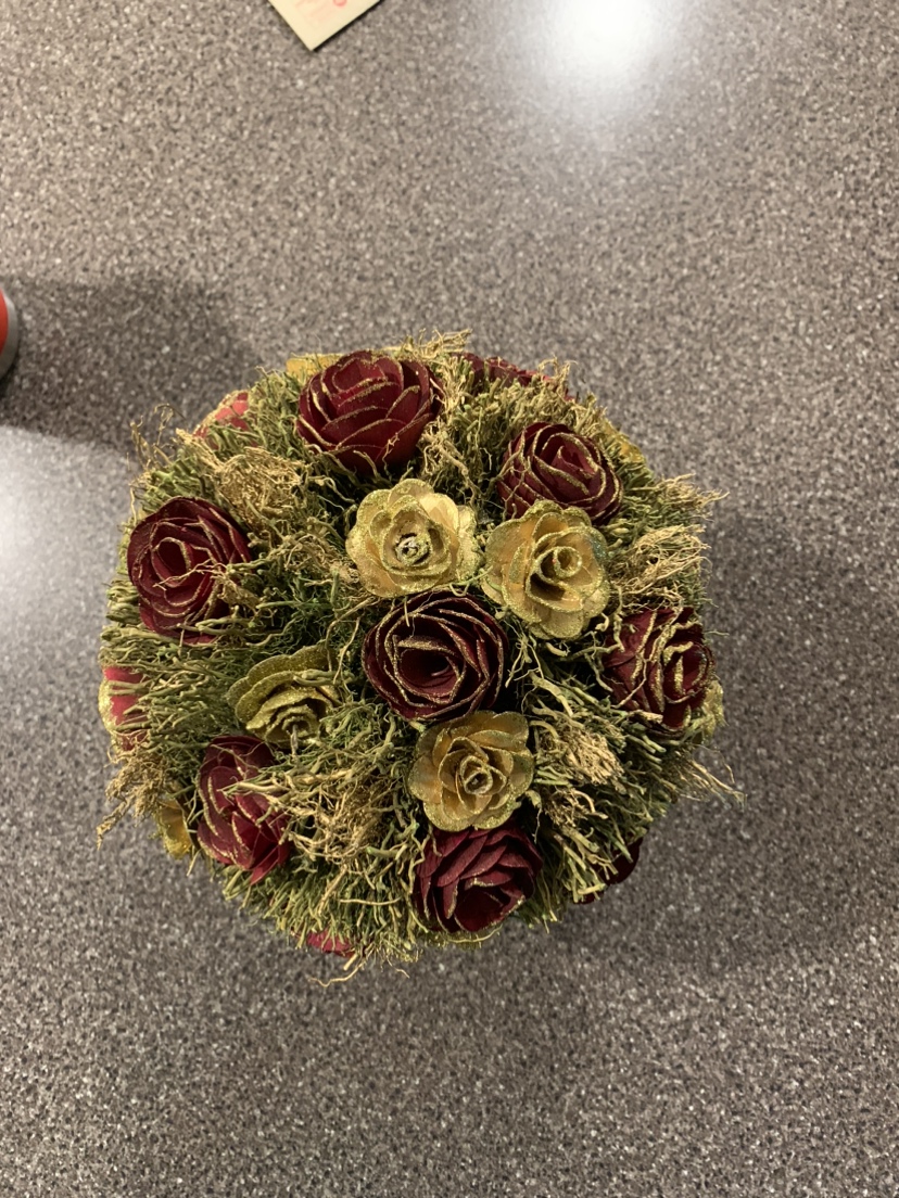 Decorative roses in pot. #freecycle image indicator(2)